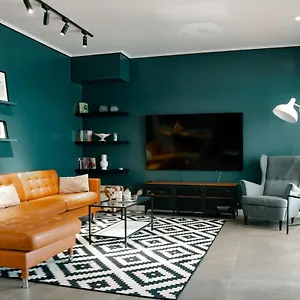 Novi's Luxury 1 Apartment Gjirokaster